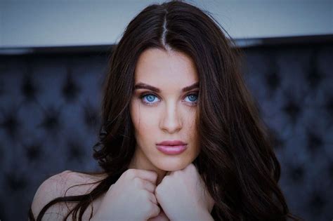 lana rhoades porn hub